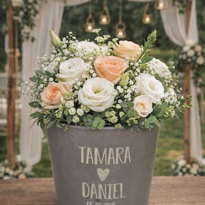 Hochzeitstopf l Geschenk Blumentopf zur Hochzeit l Geschenk Hochzeit l Betonoptik l Geschenkidee Hochzeit l Brautpaar l Personalisierung