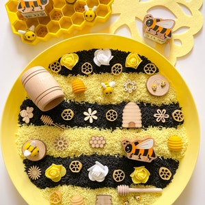 Bee Sensory Kit | Bee Play | World Bee Day | Bee Sensory Rice | Sensory Bases | Yellow Black Rice | Tray Play | Tuff Tray Play