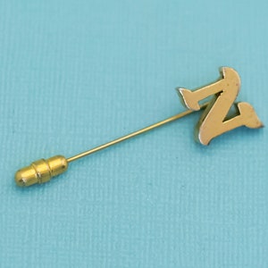 Pin de barra de tono dorado con letra N minimalista vintage - E7