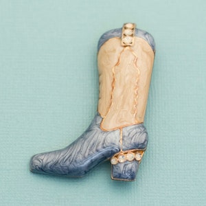 Vintage Boot Brooch E16