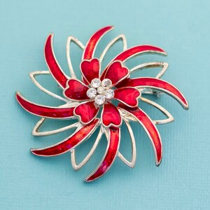 Vintage Rode Vortex Bloem Broche E26