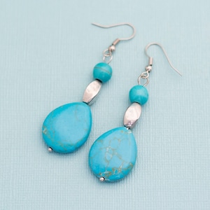 Vintage Turquoise Dangle Earrings E17