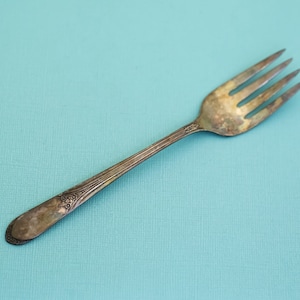 Vintage Gold Tone Royal Fork by WM Rogers - E37
