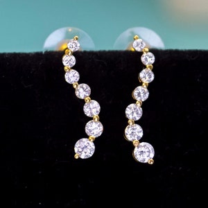 Vintage Rhinestone Strip Gold Tone Stud Earrings - E34