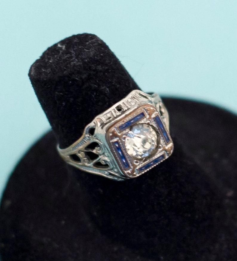 Vintage 14k Gold Plated Gemstone Thin Ring Size 6 E19