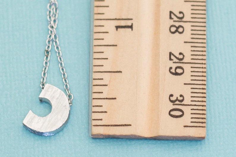 Vintage C Initial Silver Pendant Necklace 20 Inches by Avon E14