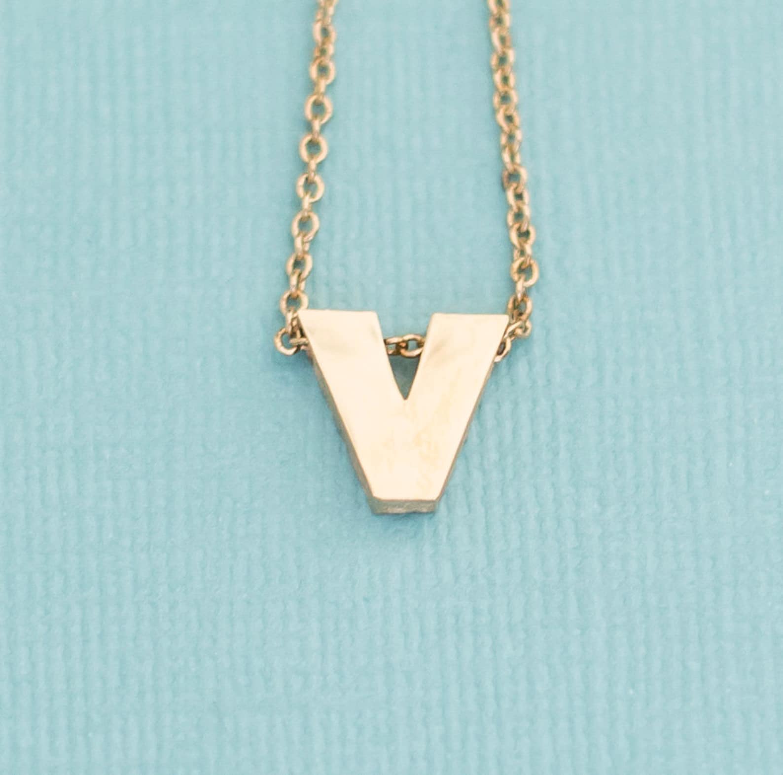 Vintage V Initial Pendant Necklace 19 Inches by Avon E5 Etsy