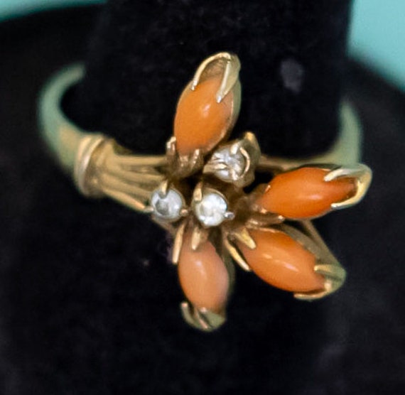 Size 7, Vintage Abstract Four Orange Beads Petal … - image 2