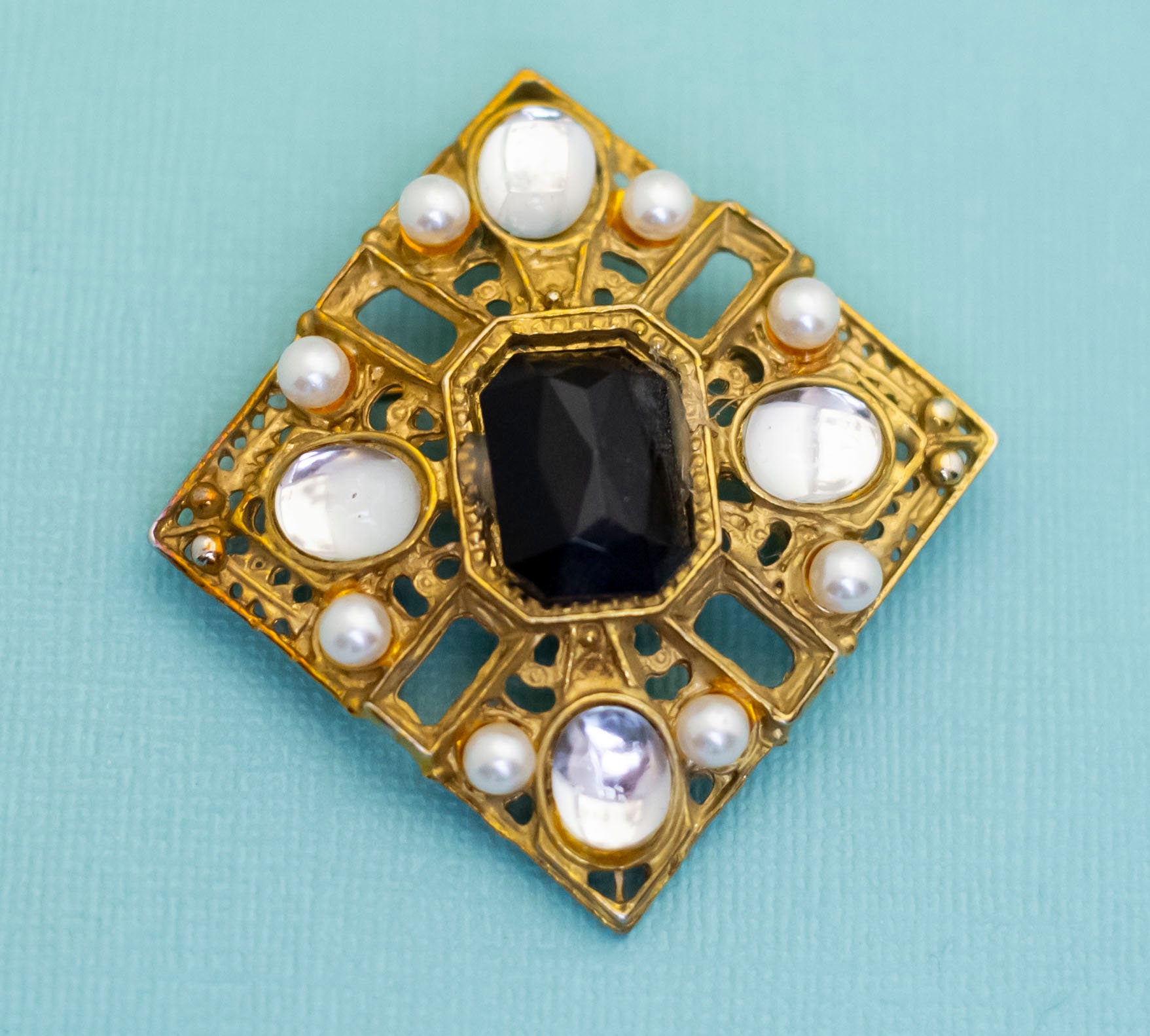 Broche Vintage Losange En Galalithe - Bijou Années 70-80 - Dimensions 8.5x3 Cm