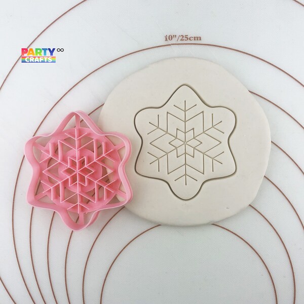 Snowflake Cookie Cutter | Christmas Cookie Cutter in Christmas theme