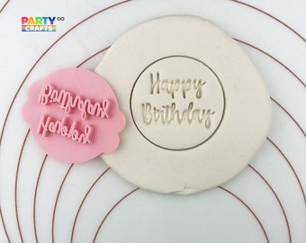 Sello en relieve de galleta de feliz cumpleaños