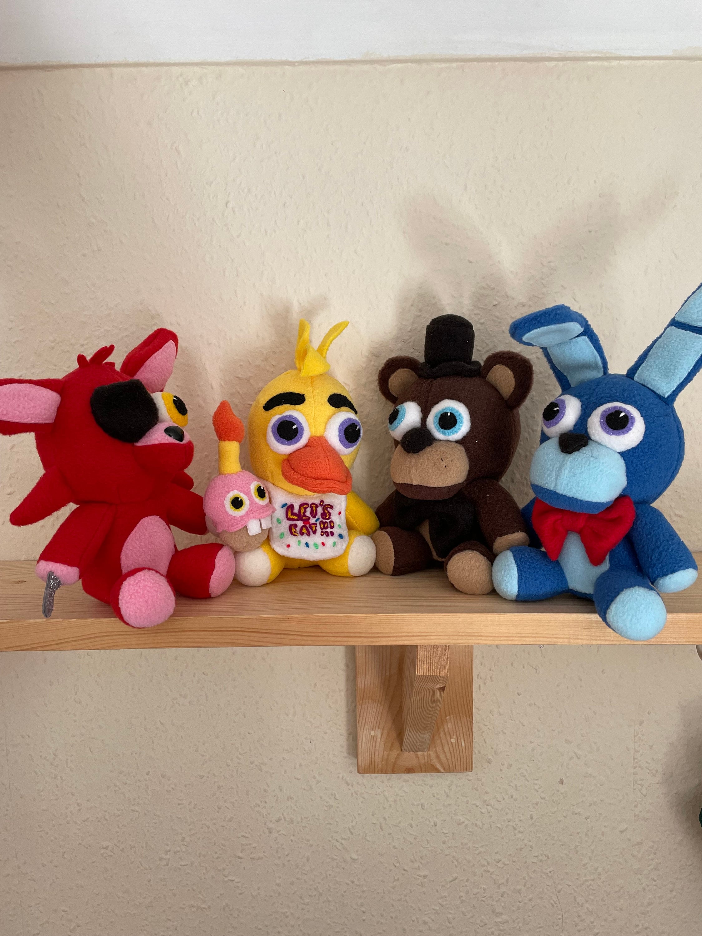 Turning my FNAF Plushies into Fidget Toys 