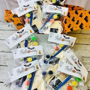Halloween Paint Kits kids favors Trick or Treat non candy handout creative play Halloween Toys and Activity Halloween Handouts