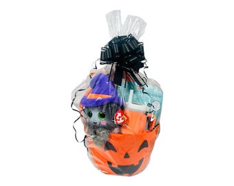 8 piece kids Halloween gift basket | Halloween gift basket for kids and toddlers | Halloween basket | kids Halloween gift | trick or treat