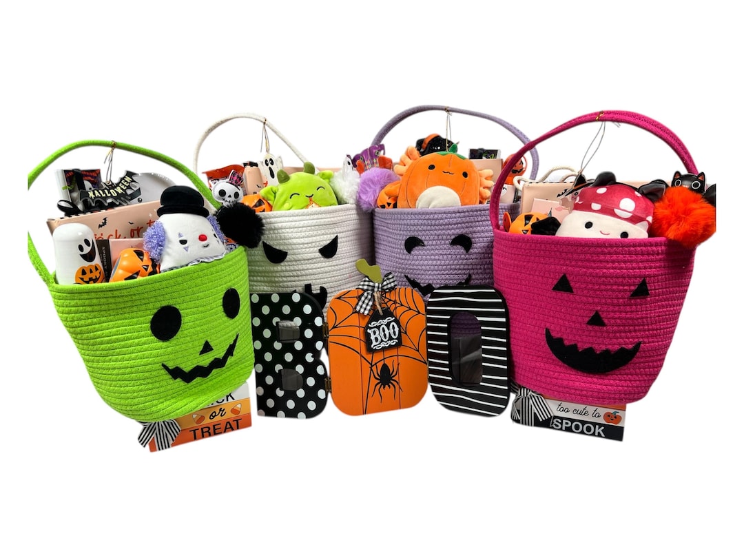 5-14 Piece Prefilled Halloween Baskets for Kids | Deluxe Boo Basket ...