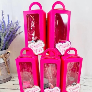 8 piece prefilled pink fashion doll themed party favors for girls birthday fashion doll box fashion doll party Favors and toys