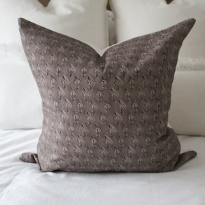 Brown Leaf Print Cotton Cushion, Farmhouse Throw Pillow (45x45cm)
