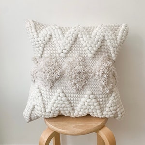White Boho Cushion Cover, Throw Cotton Cushion, Off-White Tufted Cushion Pillow, Boho Style Cushion, White Pillow Cover