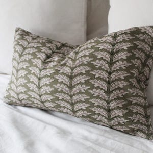 Grün Floral lumbalen Kissenbezug 50 x 30 cm, rechteckiges Kissen, Cottagecore Home Decor
