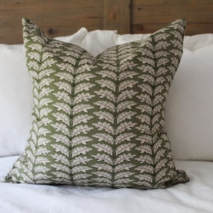 Dark Green Floral Cushion Cover Cotton 50 x 50cm - Handmade Green linen throw pillow cover - country cushions and Country Home Decor