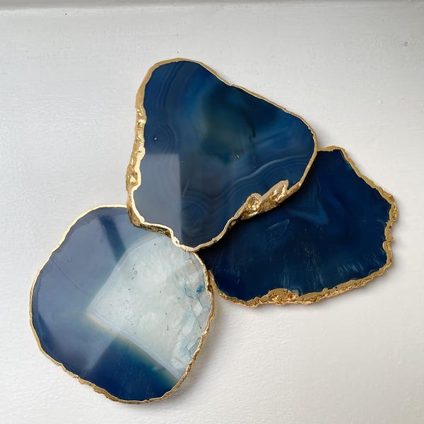 Blue Agate Stone Crystal Coasters, Stone Coasters in the UK, Blue Coasters with gold Edge, natural genuine geode Coasters, Blue Coasters