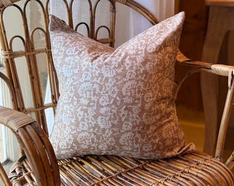 Floral print cushion with duck feather insert 45x45cm, Farmhouse Cushion cover, Country style cushions, Brown floral throw cushion