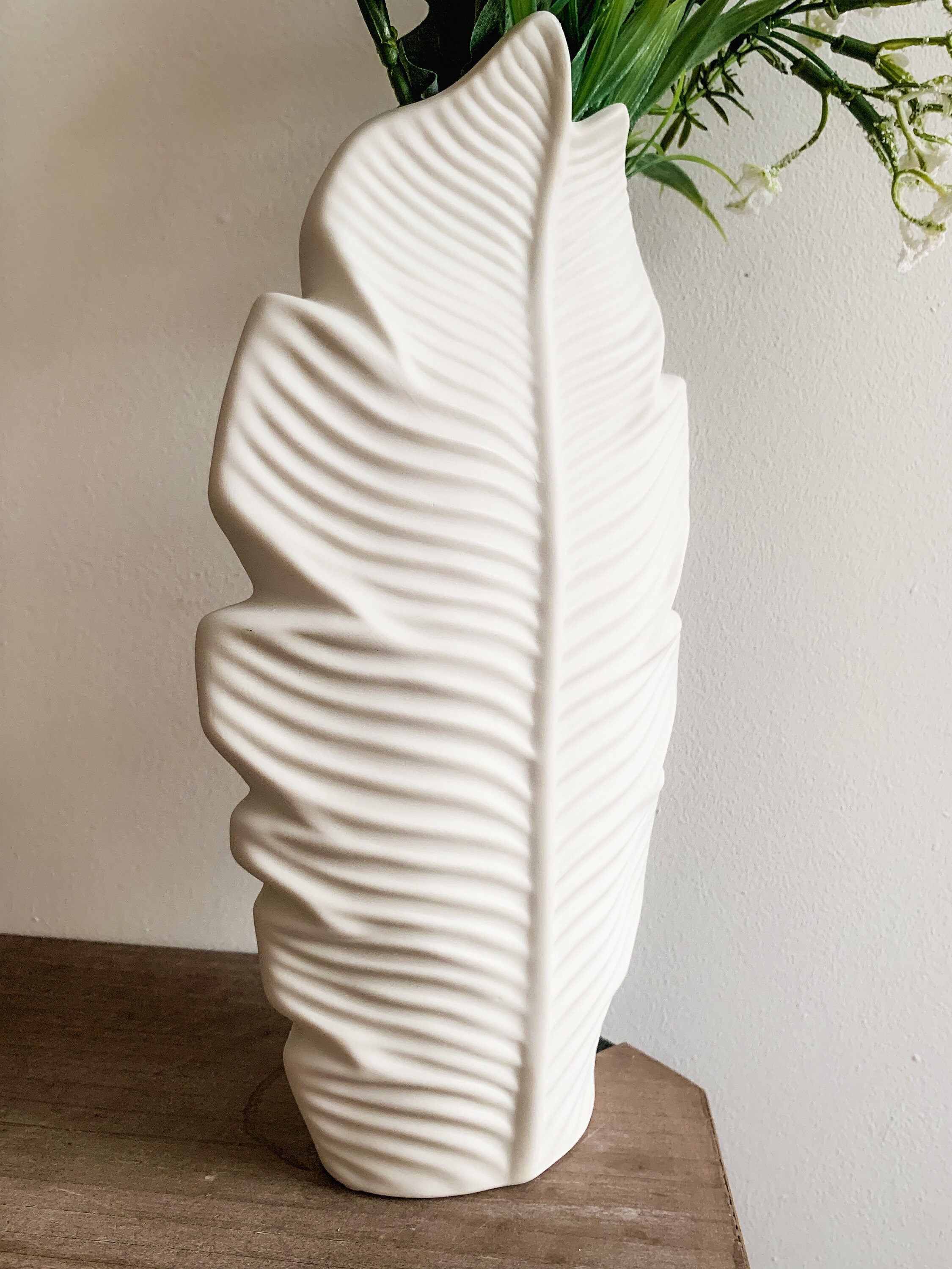 Feather Ceramic Vase in White Nordic Style Vase Vase in the Etsy