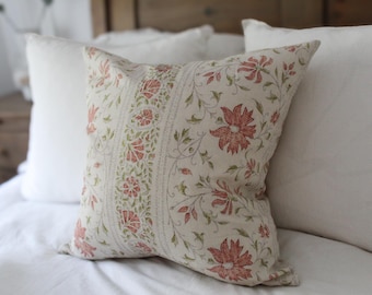 Floral Cotton Cushion Cover – Vintage Style Sofa Throw Pillow (50x50cm)
