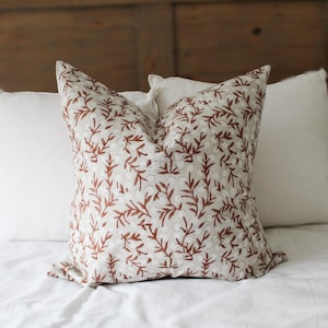 Red Floral Cotton Cushion Cover: Country Style Throw Pillow 55x55cm