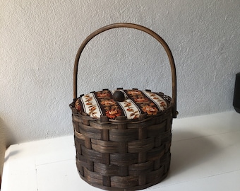 Retro woven sewing basket French vintage