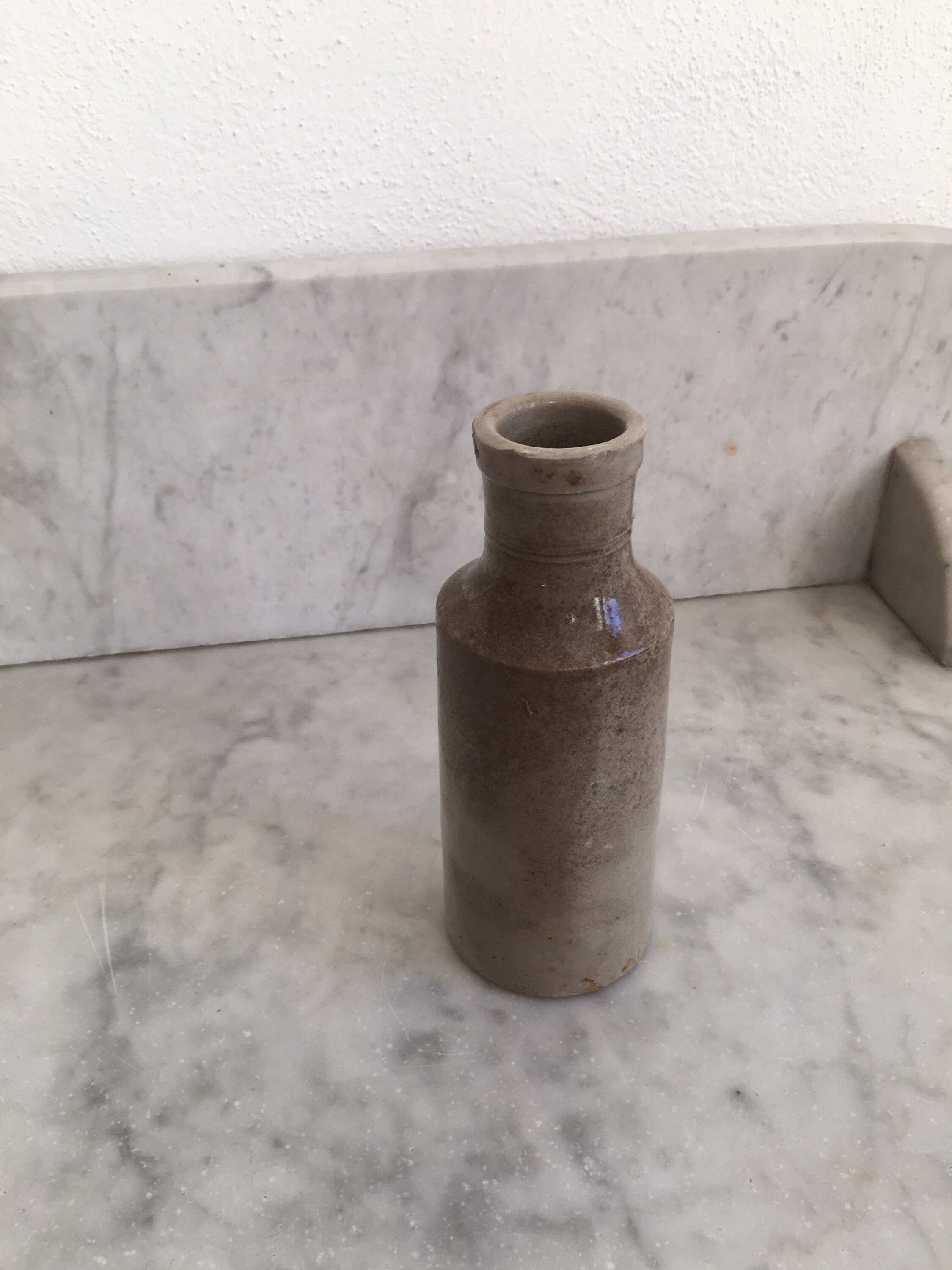 Bouteille en Grès Français Antique Fourgault Paris