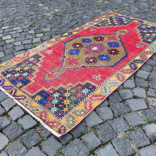 Turkish area rug, Decorative vintage rug, Oushak rug, Bohemian area rug, Ethnic rug, Oriental Rug , Wool Rug , Vintage Rug , 3.3x 6.4 ft