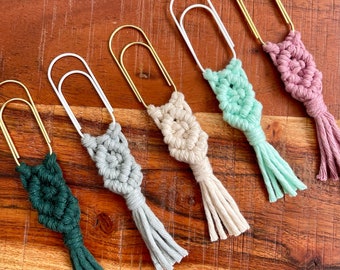 Macrame Bookmark // Macrame Paper Clip Bookmark // Macrame Paper Clip // Boho // Gift Idea // Teacher Gift