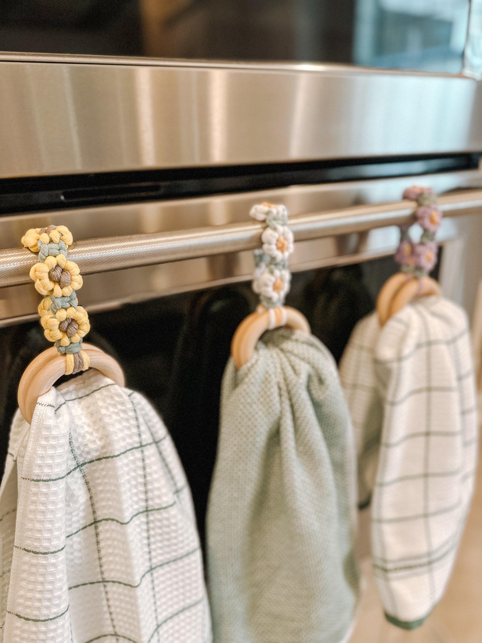 Kitchen Towel Holder Daisy Macrame Towel Holder Tea Towel Holder Boho ...