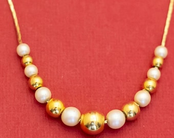 18 inch, Vintage Gold White Faux Pearls Elegant Necklace - F45