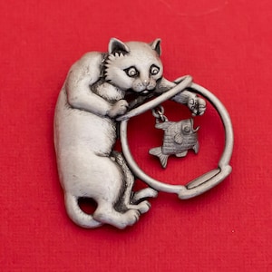 Vintage Hungry Silver Cat Brooch by JJ - F25