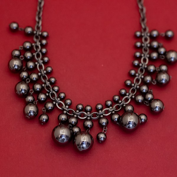 18 inch, Vintage Sphere Ball Beads Silver Tone Bib Necklace by Robert Rose - F51