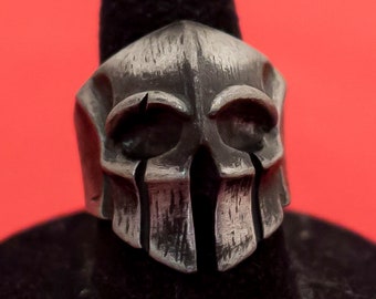 Vintage Gray Skull Ring Size 7 1/2, F27