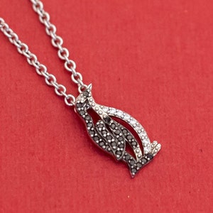 17 inch, Vintage Abstract Sterling Silver Penguin Necklace - F38