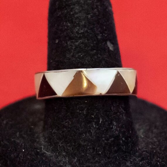 Size 7 1/2, Vintage Triangular Pattern Elegant Ge… - image 1