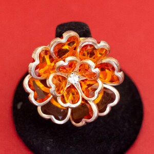 Size 8, Vintage Art Nouveau Orange Floral Hearts Ring - F47