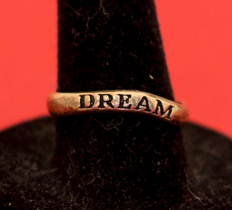 F5 Word Dream Ring Sterling Silver Avon Size 8
