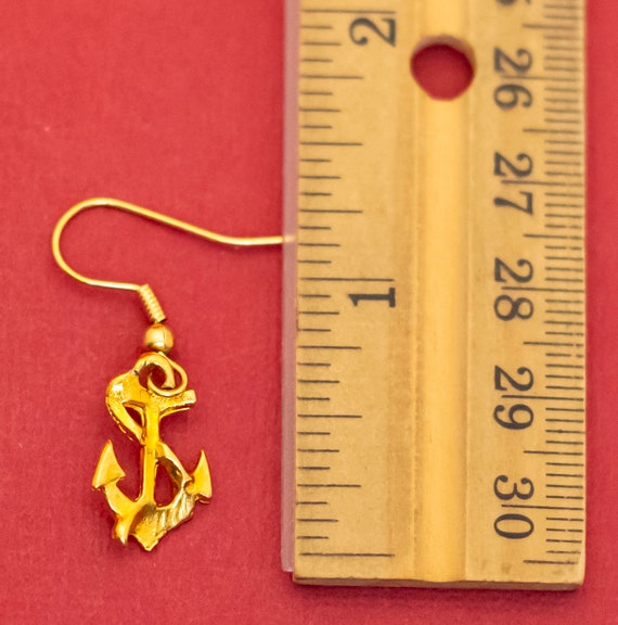 Vintage Gold Tone Anchor Nautical Dangle Earrings… - image 2