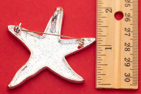 Vintage green starfish brooch - F25 - image 2