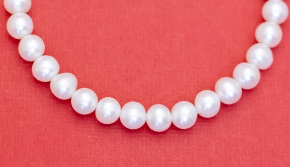 7 1/2 inch, Vintage Elegant White Pearl Bracelet … - image 2