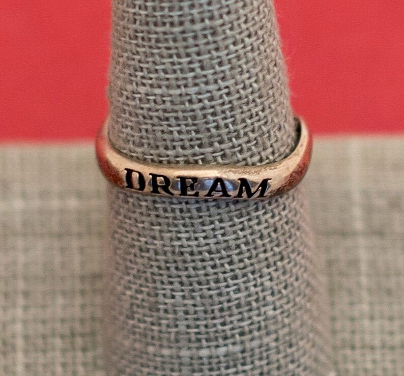 F5 Word Dream Ring Sterling Silver Avon Size 8