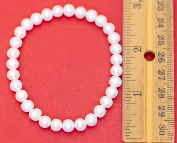 7 1/2 inch, Vintage Elegant White Pearl Bracelet … - image 3