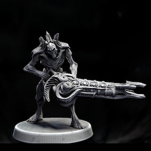 Sci-Fi Miniature Robot Fighter, H.R Giger Style | Base Diameter Sizes: 25mm,32mm, 50mm, 65mm,80mm | Resin Mini | Mini Monster Mayhem