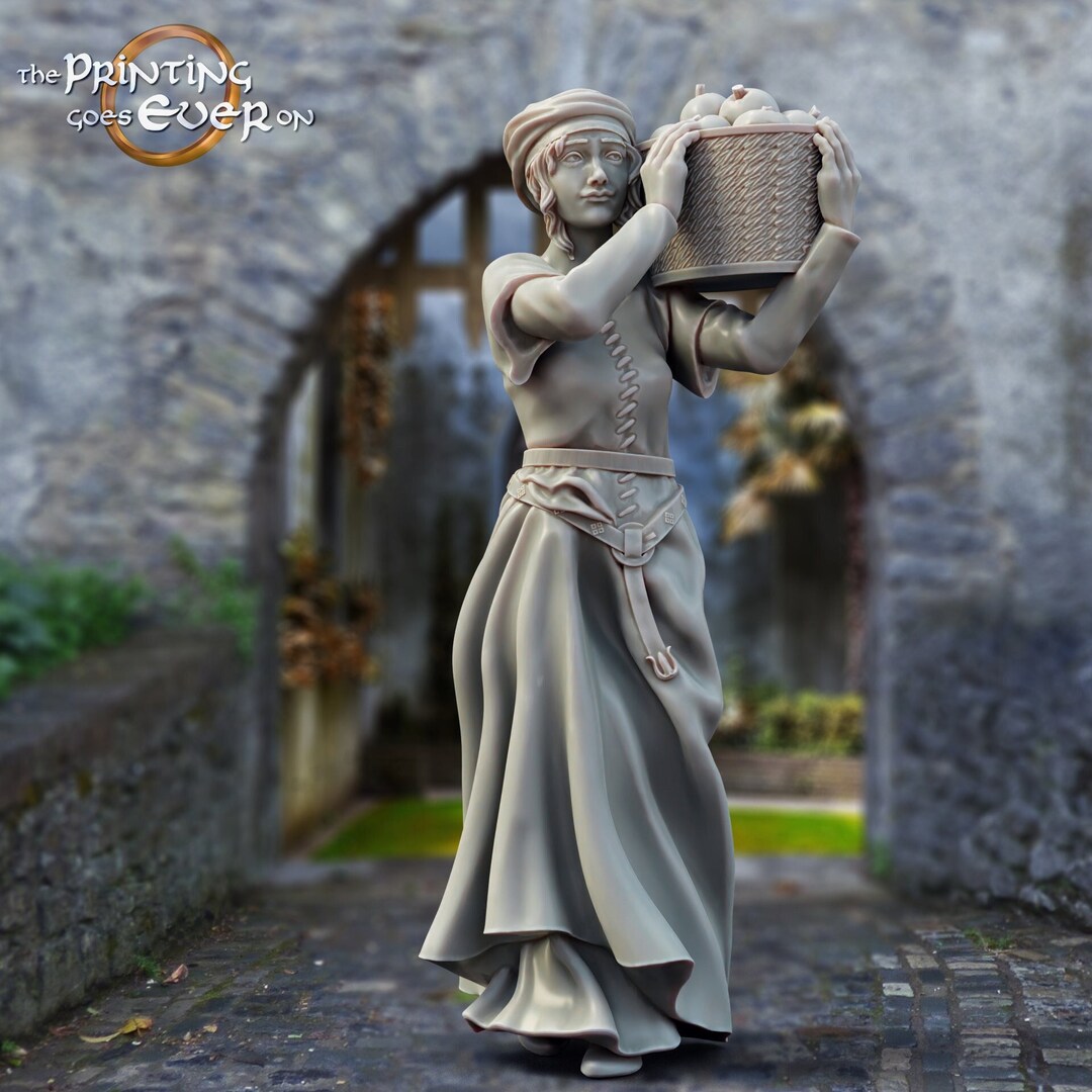 Female Commoner Peasant Resin Miniature Available in 28mm, 32mm,54mm