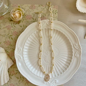 Dainty Pearl Necklace · Freshwater Pearl Necklace · Pearl Choker Necklace · Beaded Pearl Choker · Pearl Necklace with Seashell · Unique Gift